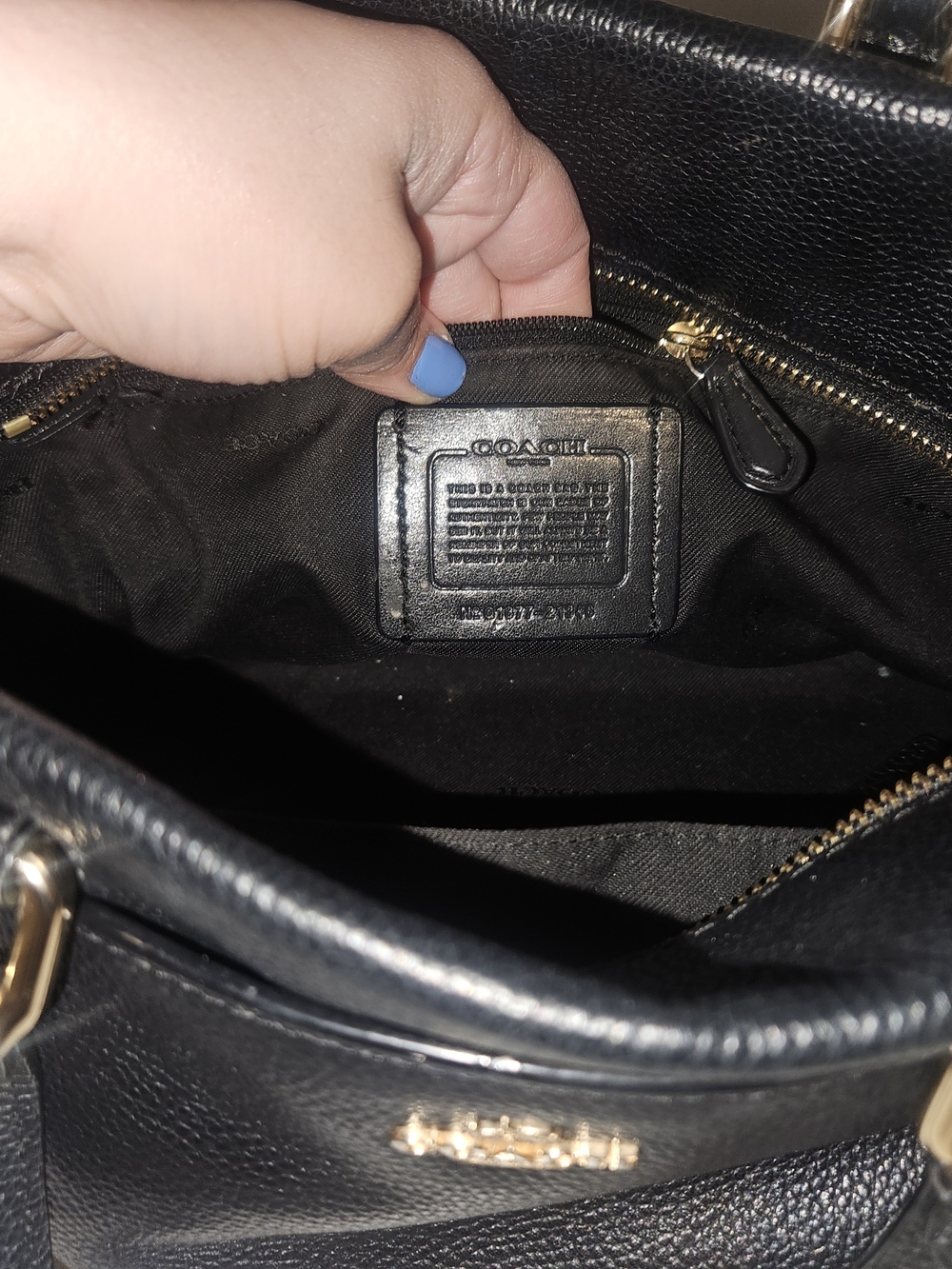 Coach Black Pebbled Leather Shoulder Bag with Gold Hardware - Picture 3 of 6